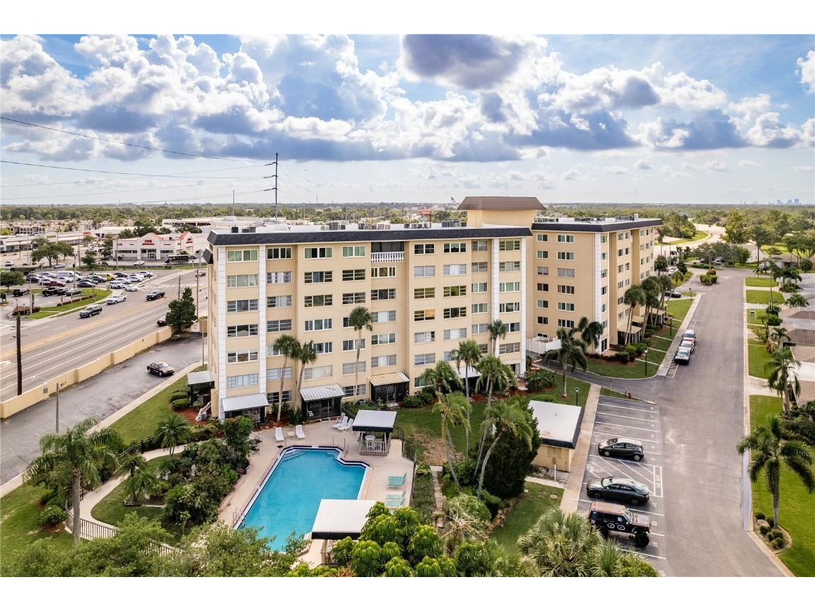 8950 Park Boulevard #702 Seminole FL 33777 TB8408834 image25