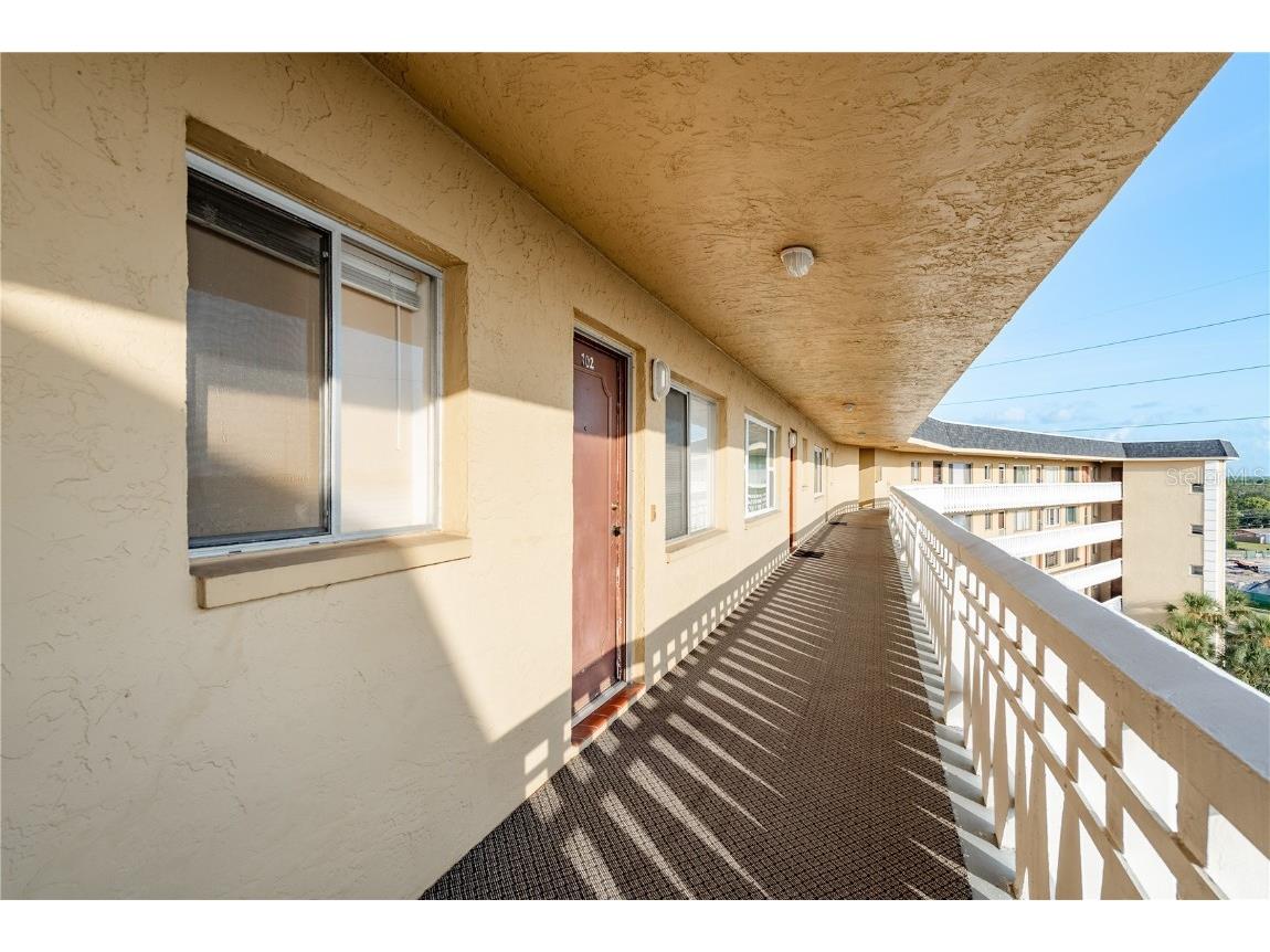 8950 Park Boulevard #702 Seminole FL 33777 TB8408834 image3