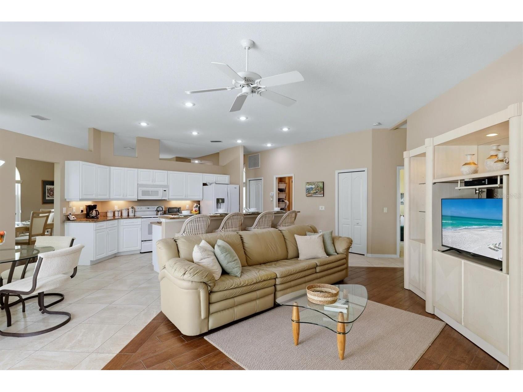 8958 Olde Hickory Avenue Sarasota FL 34238 A4683841 image17