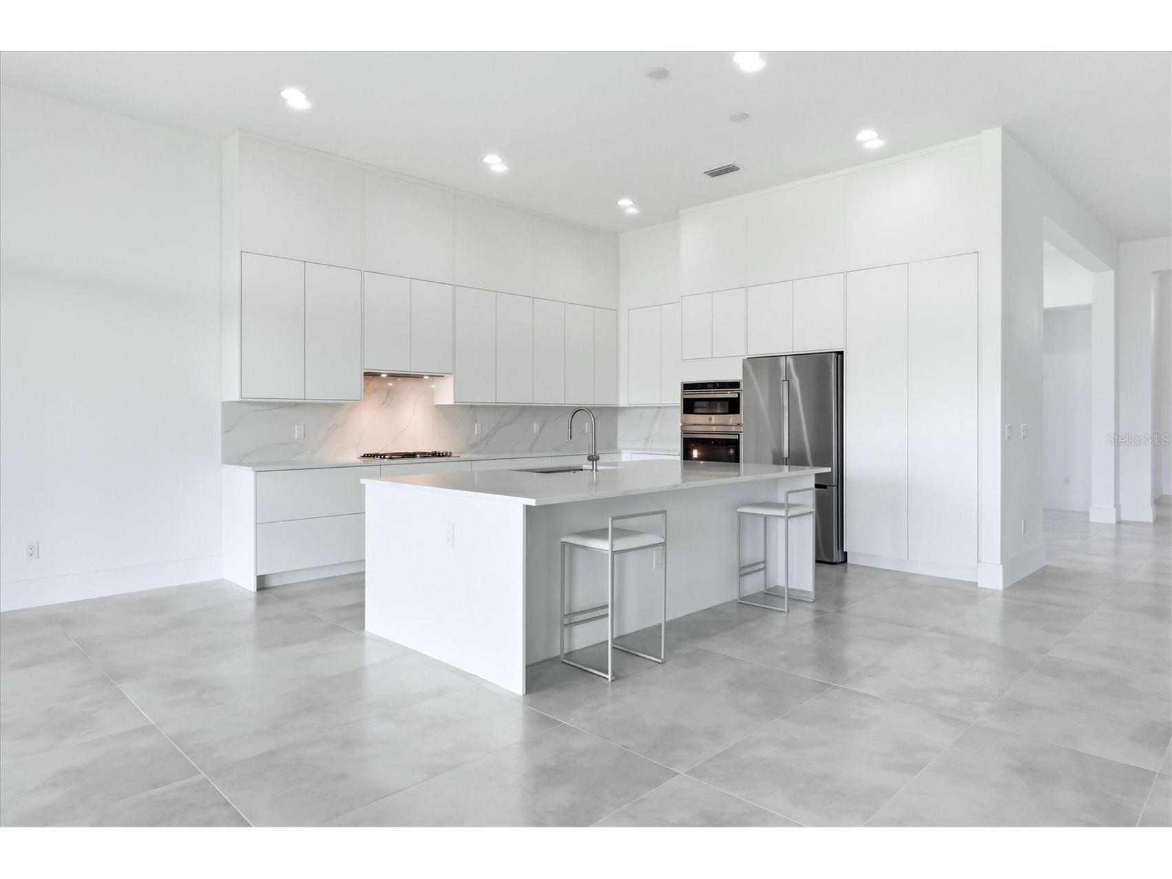 8959 Baroque Terrace Sarasota FL 34240 A4691618 image17