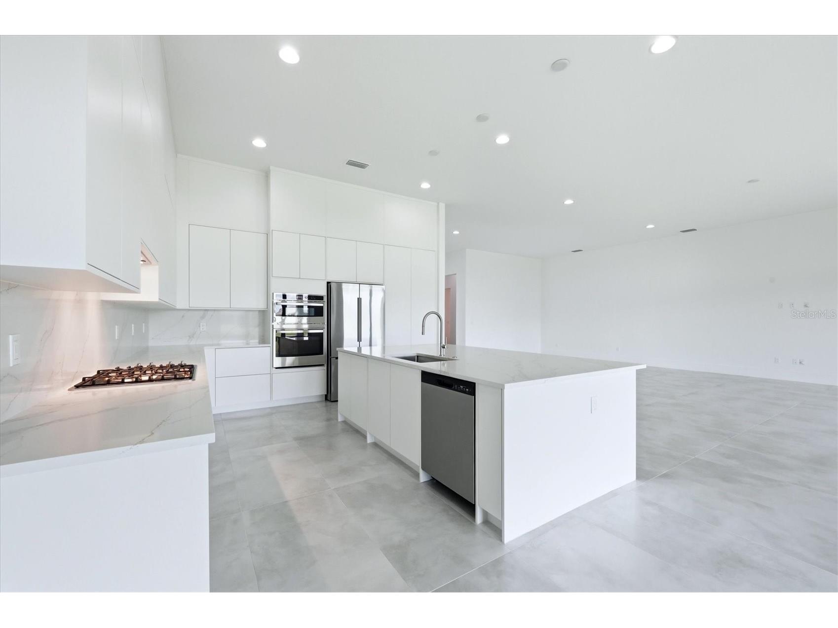 8959 Baroque Terrace Sarasota FL 34240 A4691618 image18
