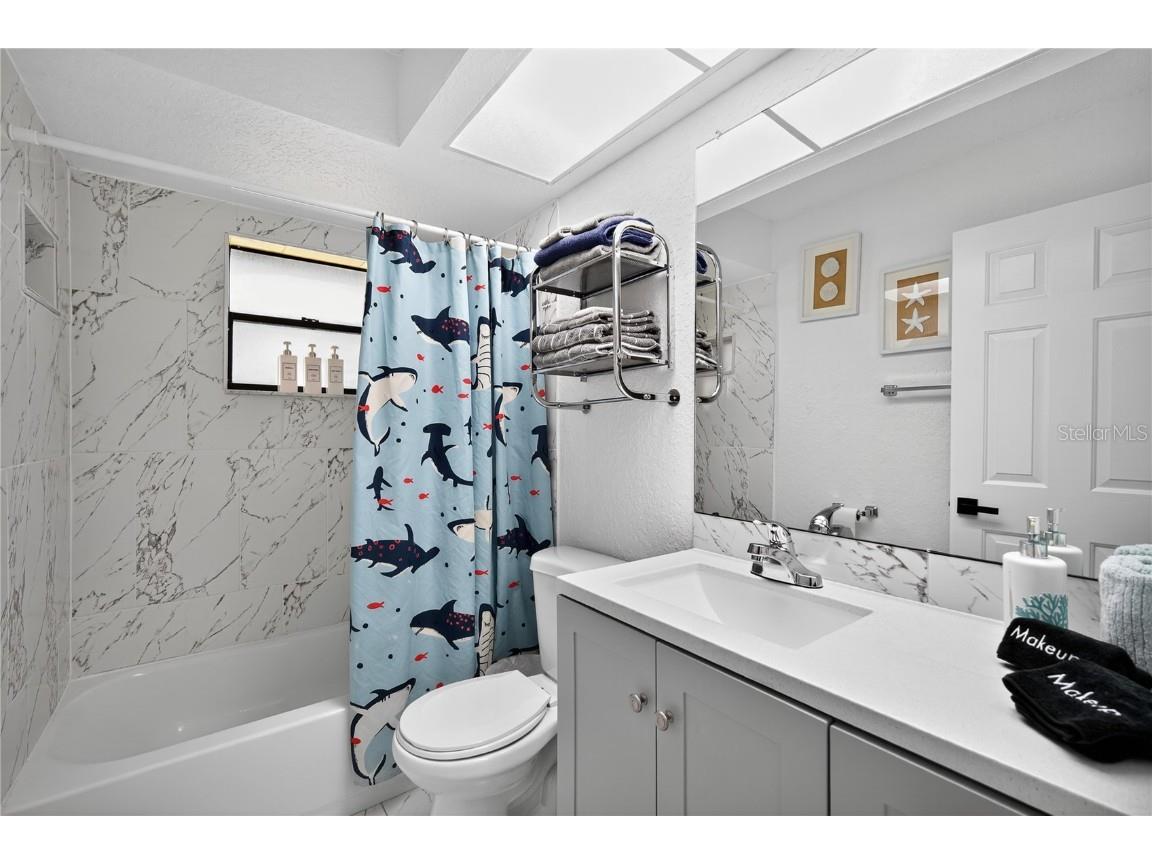 8959 Hernando Way Weeki Wachee FL 34613 TB8428228 image21