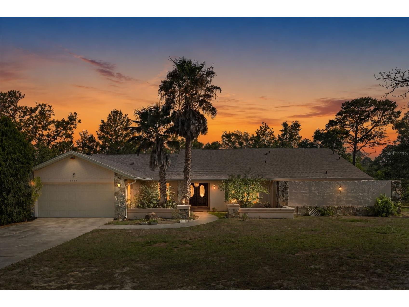 8959 Nakoma Way Weeki Wachee FL 34613 W7885423 image1