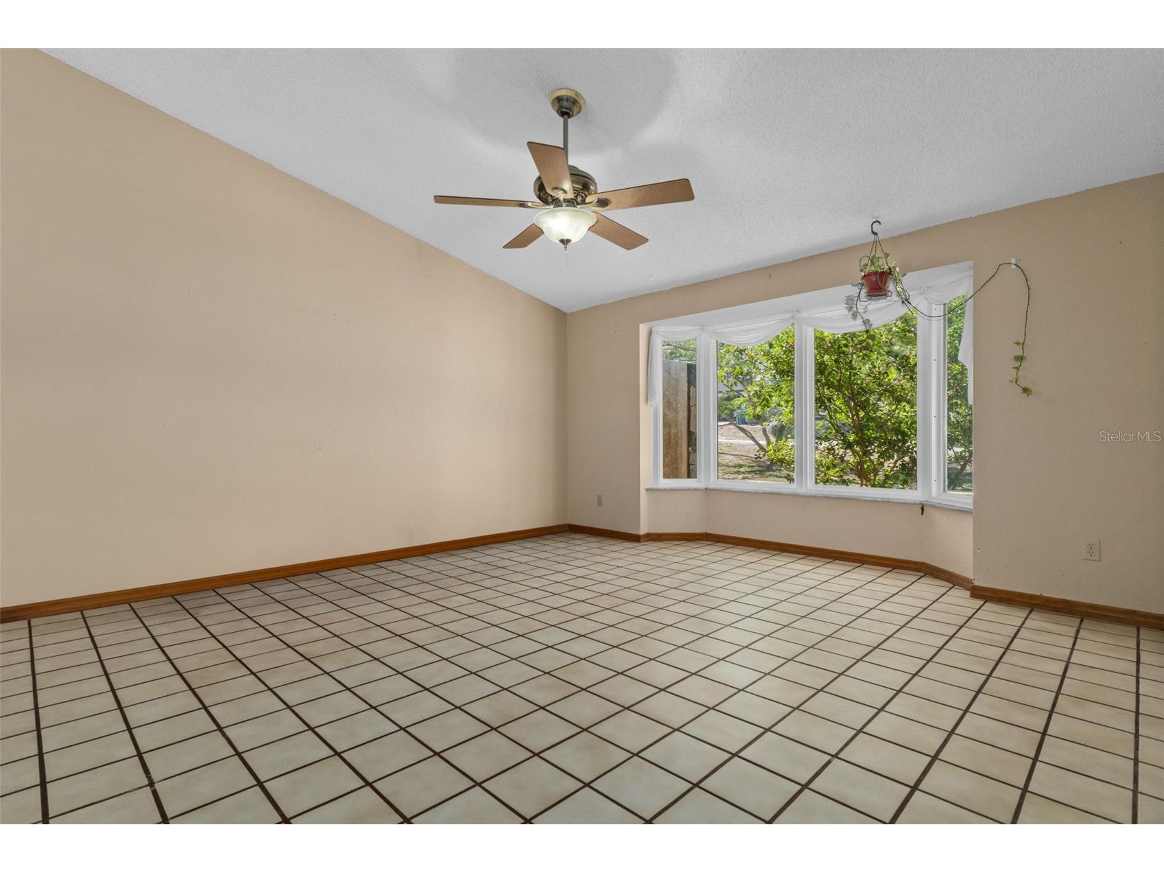 8959 Nakoma Way Weeki Wachee FL 34613 W7885423 image11