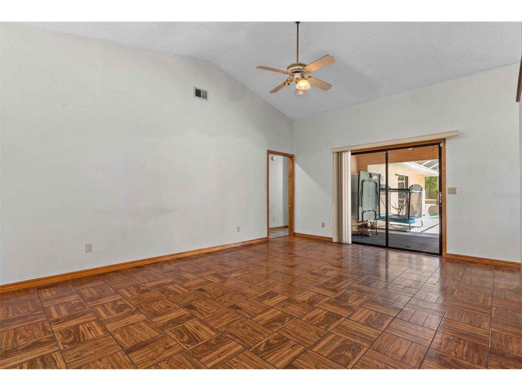 8959 Nakoma Way Weeki Wachee FL 34613 W7885423 image17