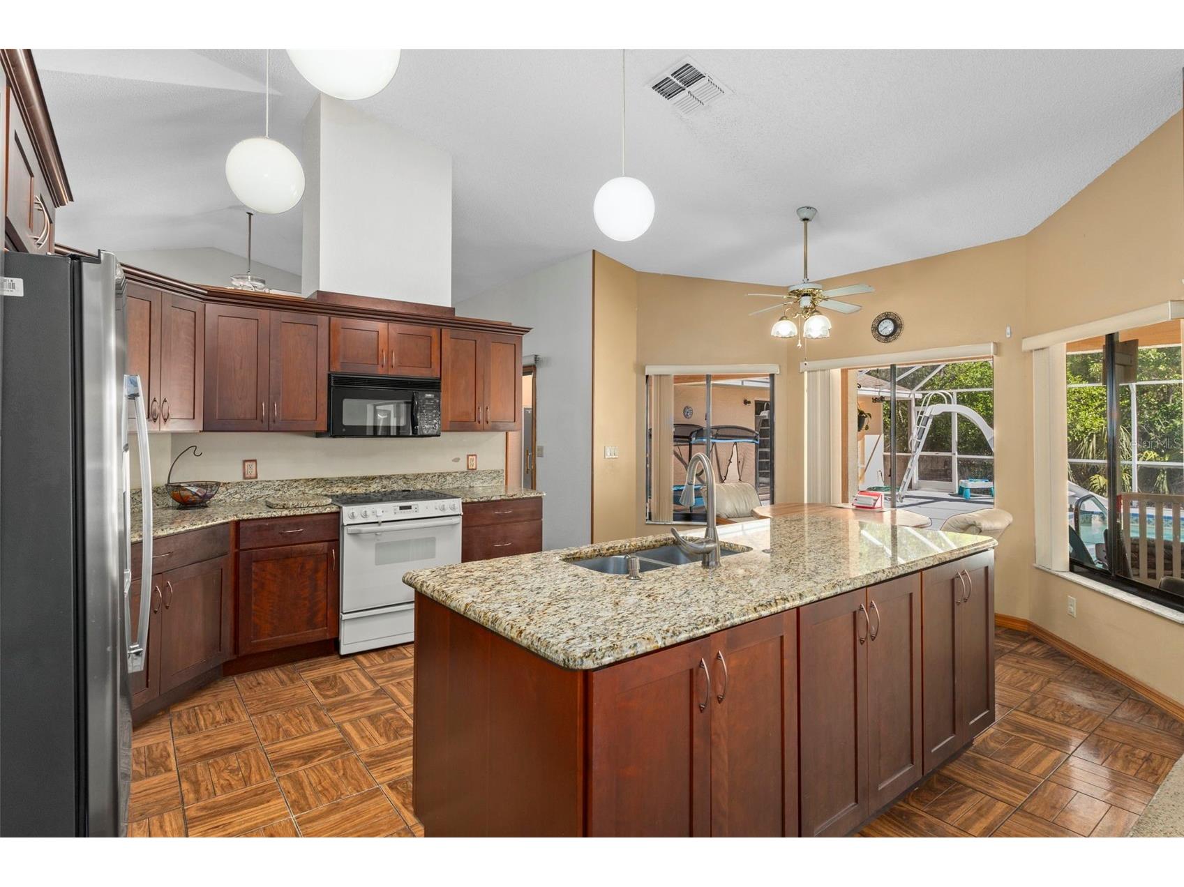 8959 Nakoma Way Weeki Wachee FL 34613 W7885423 image21