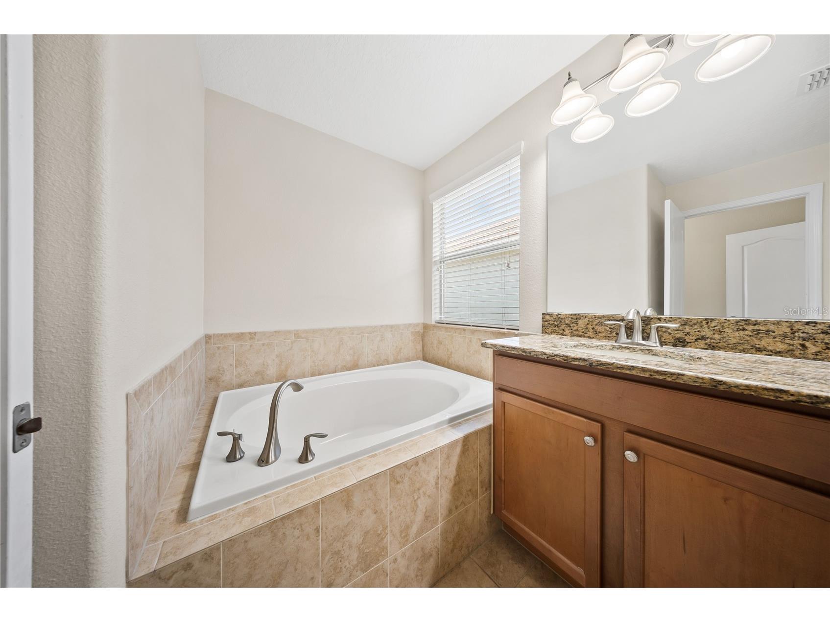 8960 Bismarck Palm Rd Kissimmee FL 34747 S5143167 image39