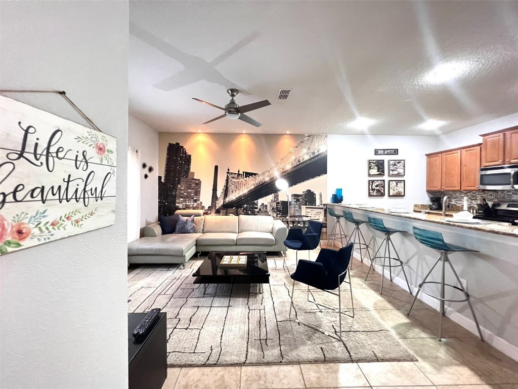 8961 Bismarck Palm Rd Kissimmee FL 34747 O6110753 image1