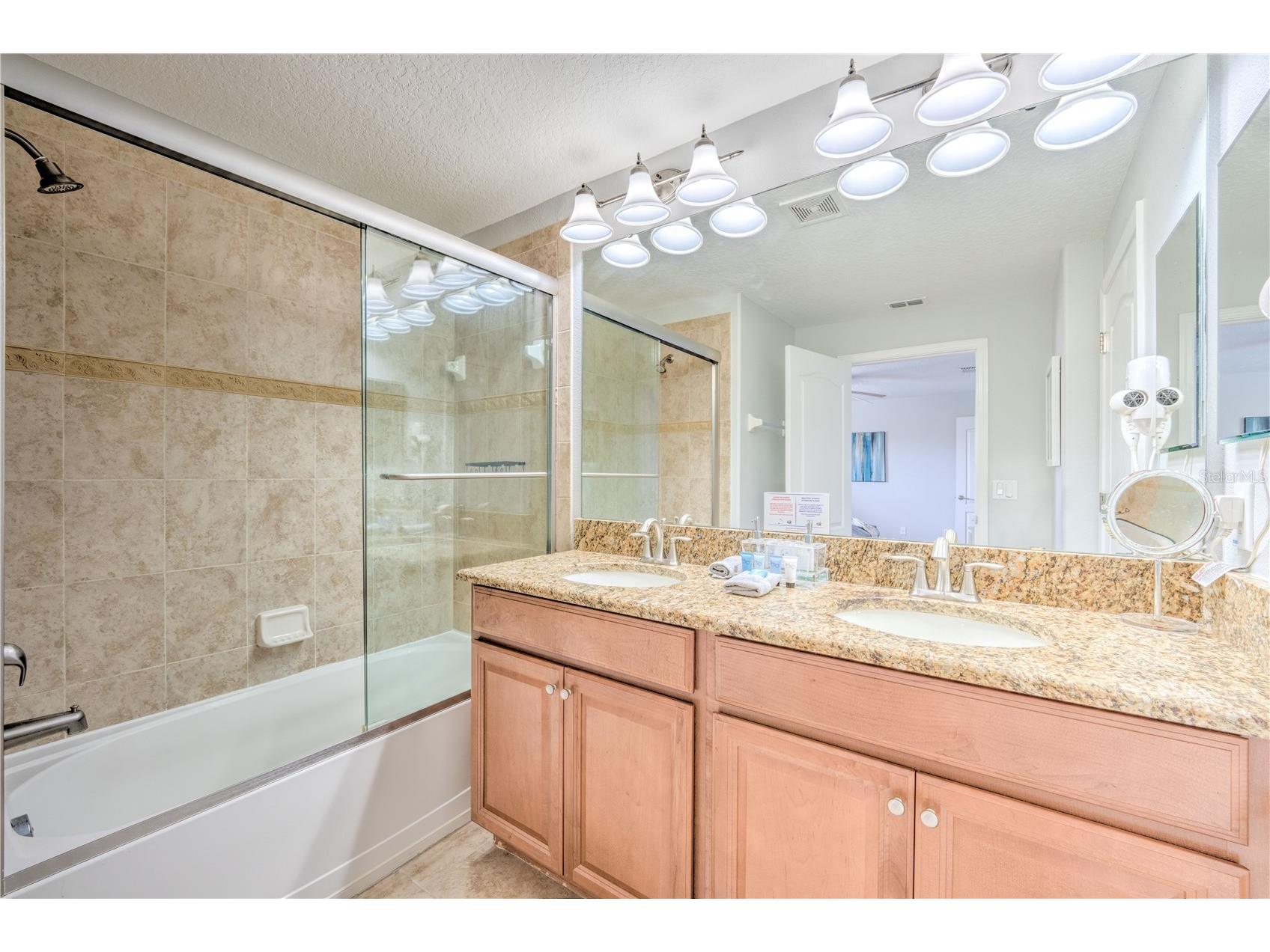 8961 Bismarck Palm Rd Kissimmee FL 34747 O6389133 image9