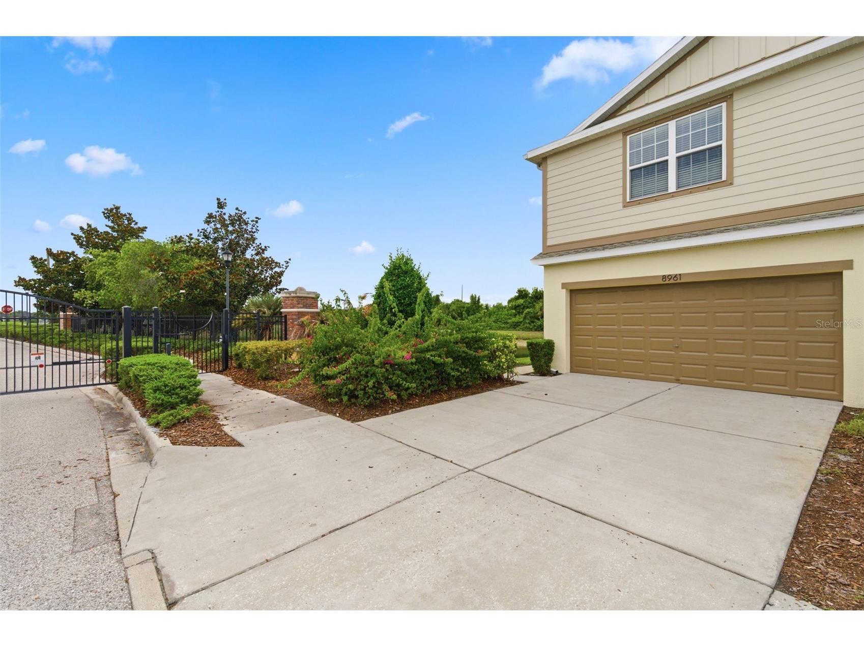 8961 Turnstone Haven Place Tampa FL 33619 TB8513591 image1