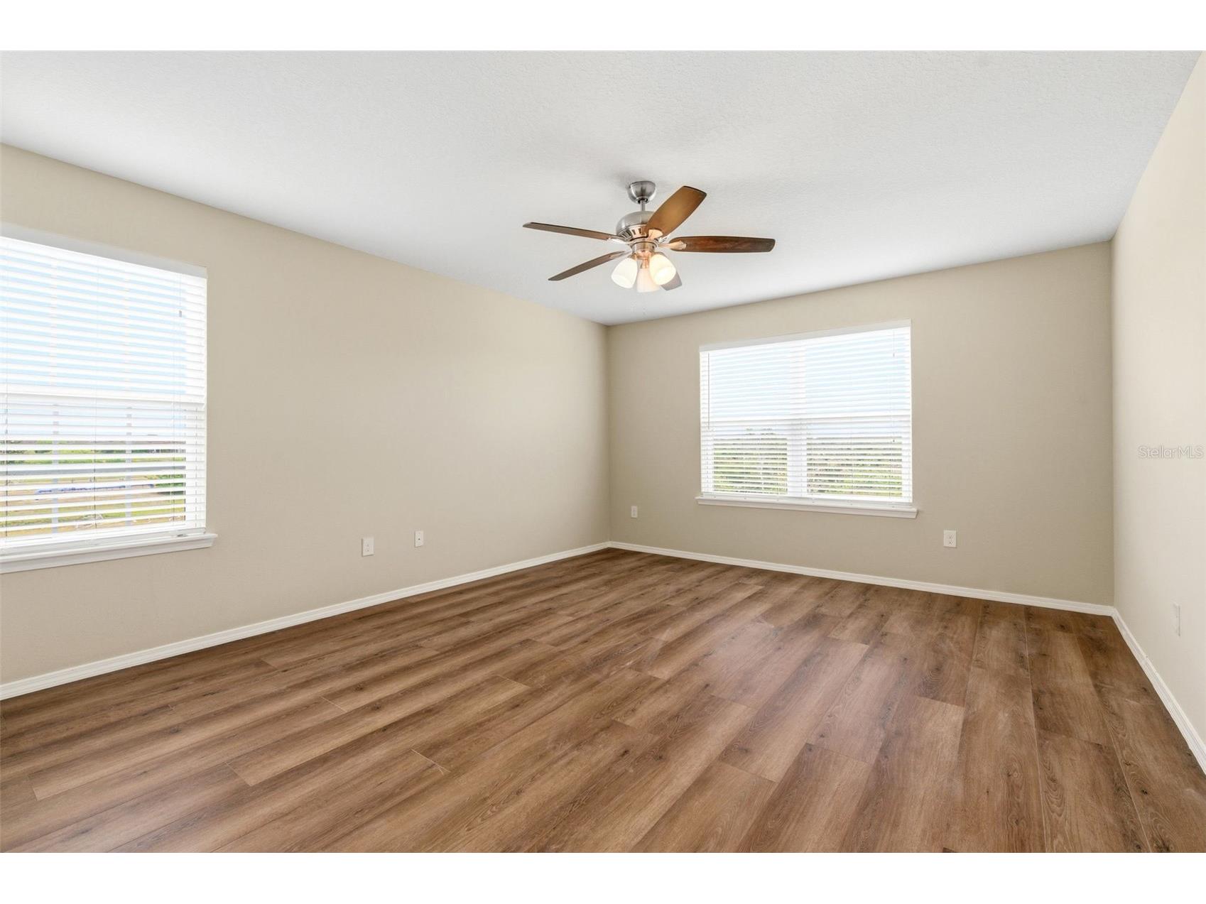 8961 Turnstone Haven Place Tampa FL 33619 TB8513591 image6
