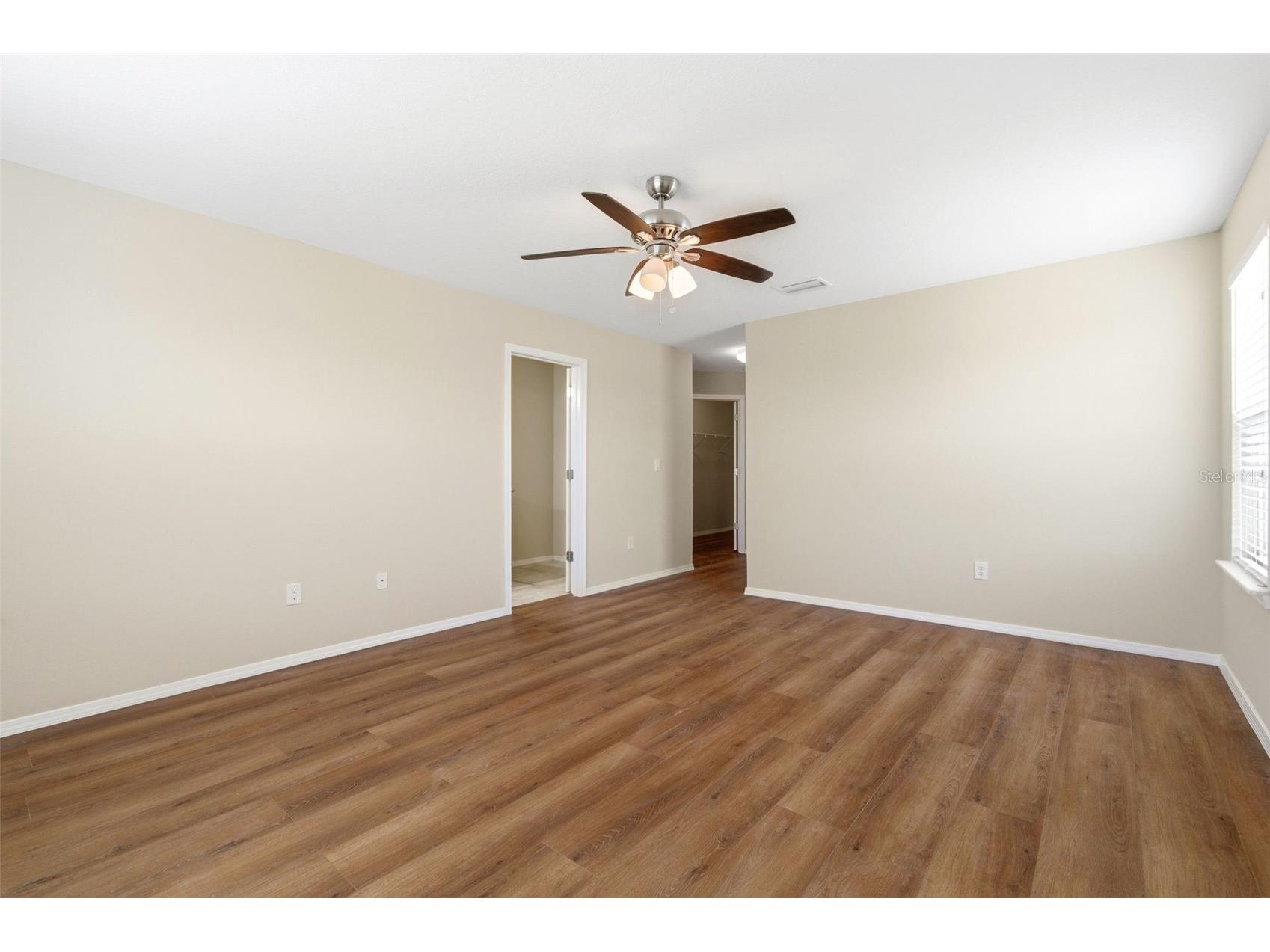 8961 Turnstone Haven Place Tampa FL 33619 TB8513591 image7