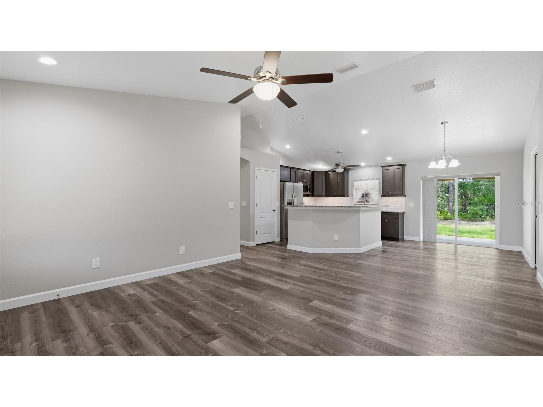 8962 N Stern Way Citrus Springs FL 34434 W7887295 image5