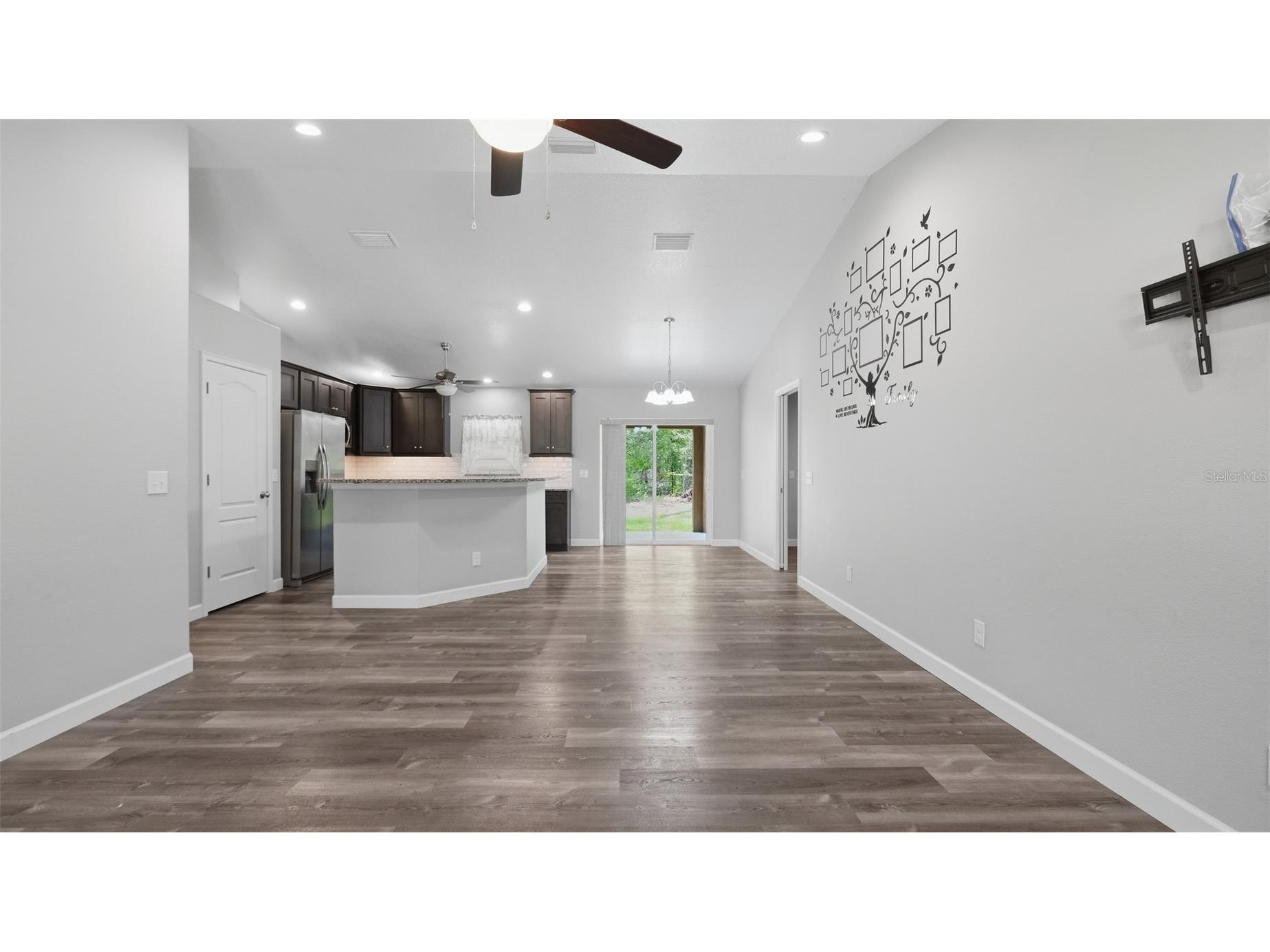 8962 N Stern Way Citrus Springs FL 34434 W7887295 image6