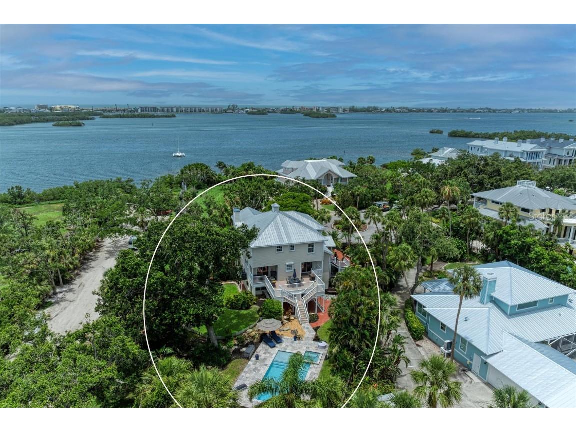 8963 Fishermens Bay Drive Sarasota FL 34231 A4654953 image1