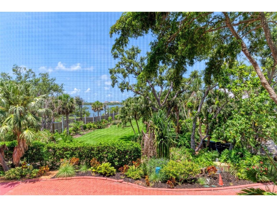 8963 Fishermens Bay Drive Sarasota FL 34231 A4654953 image13