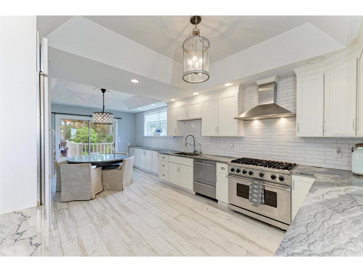 8963 Fishermens Bay Drive Sarasota FL 34231 A4654953 image35