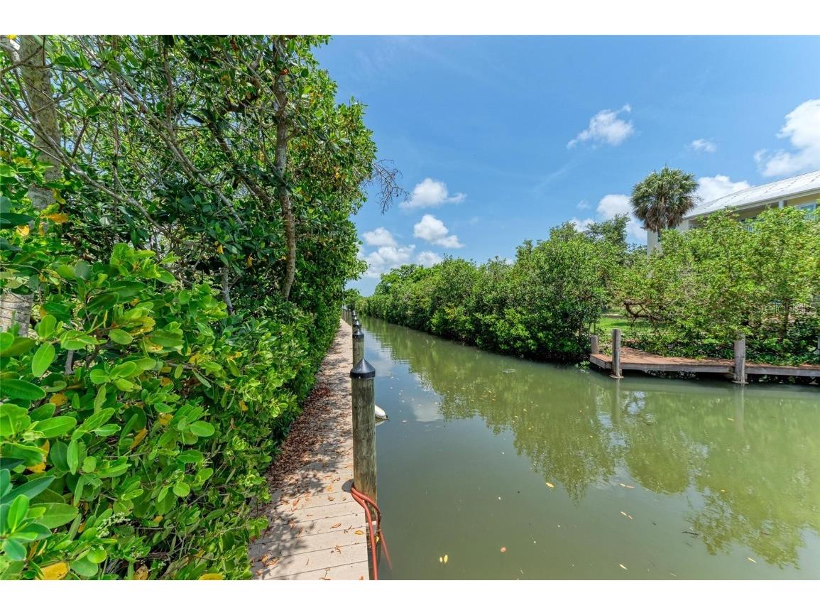 8963 Fishermens Bay Drive Sarasota FL 34231 A4654953 image40