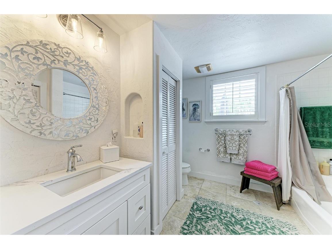 8963 Fishermens Bay Drive Sarasota FL 34231 A4654953 image47