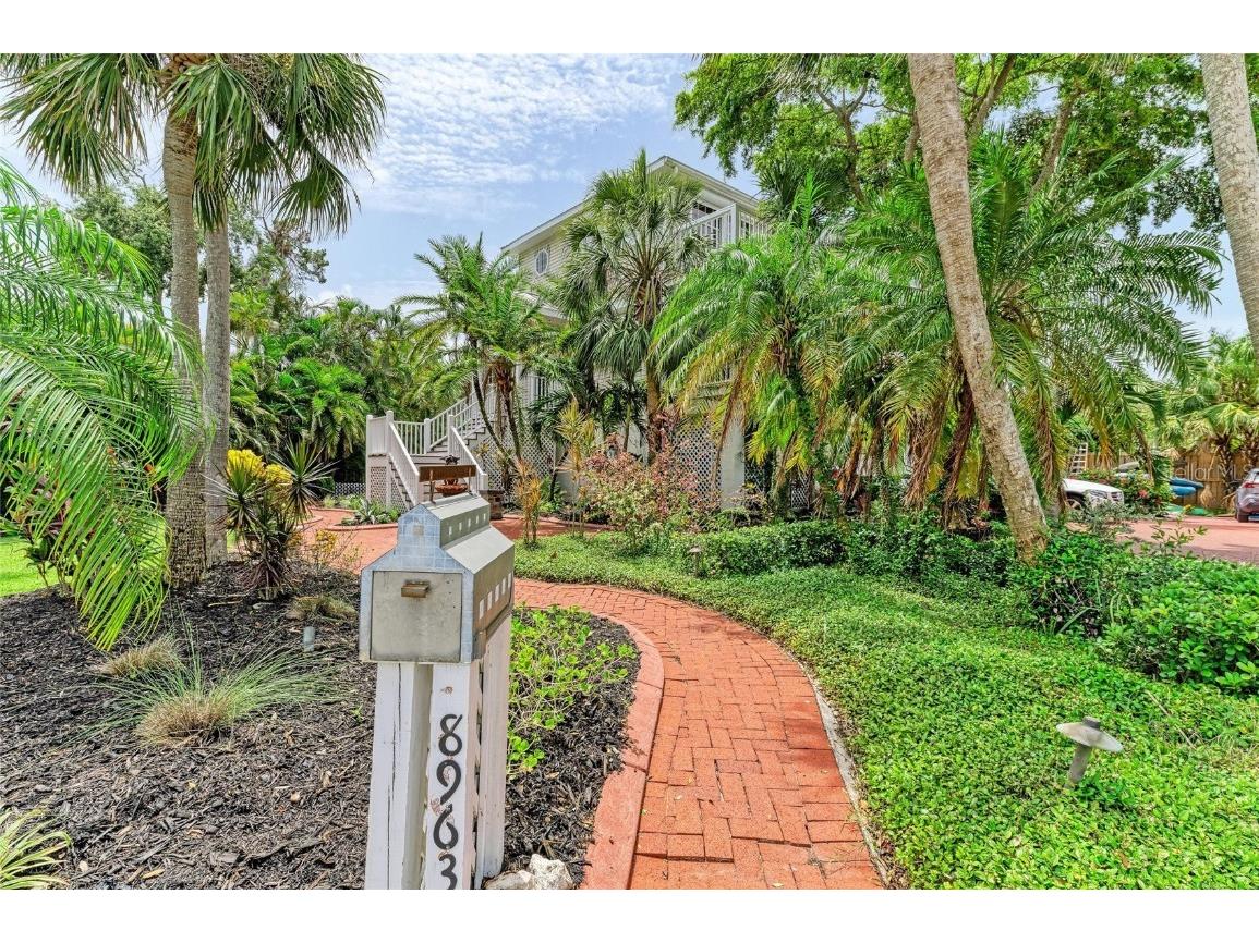 8963 Fishermens Bay Drive Sarasota FL 34231 A4654953 image5