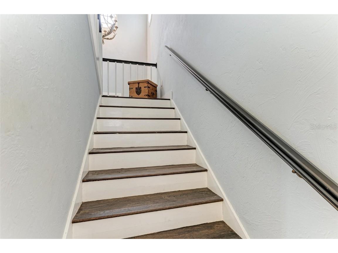 8963 Fishermens Bay Drive Sarasota FL 34231 A4654953 image50