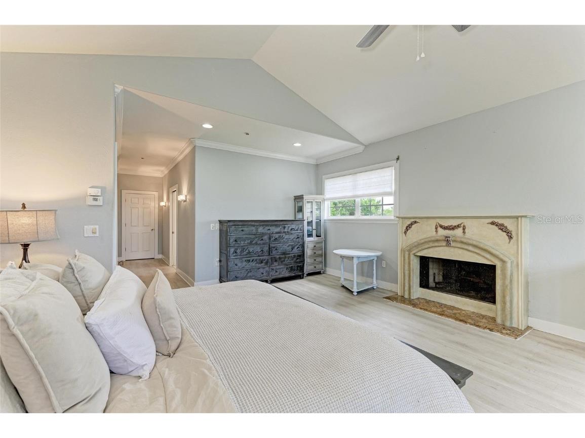 8963 Fishermens Bay Drive Sarasota FL 34231 A4654953 image62