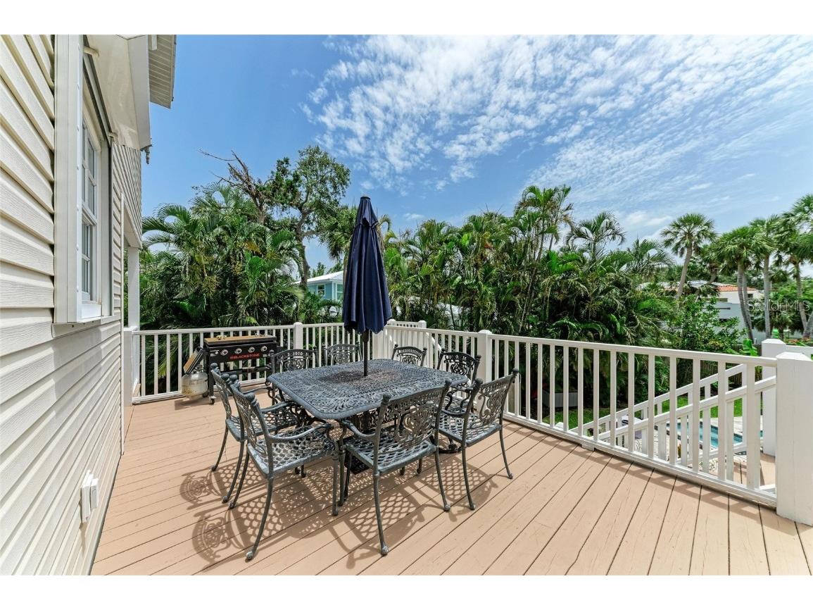 8963 Fishermens Bay Drive Sarasota FL 34231 A4654953 image75