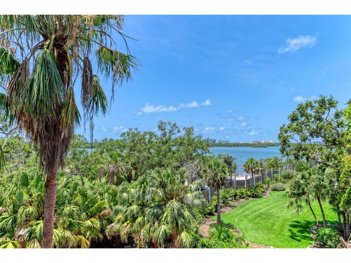 8963 Fishermens Bay Drive Sarasota FL 34231 A4654953 image8