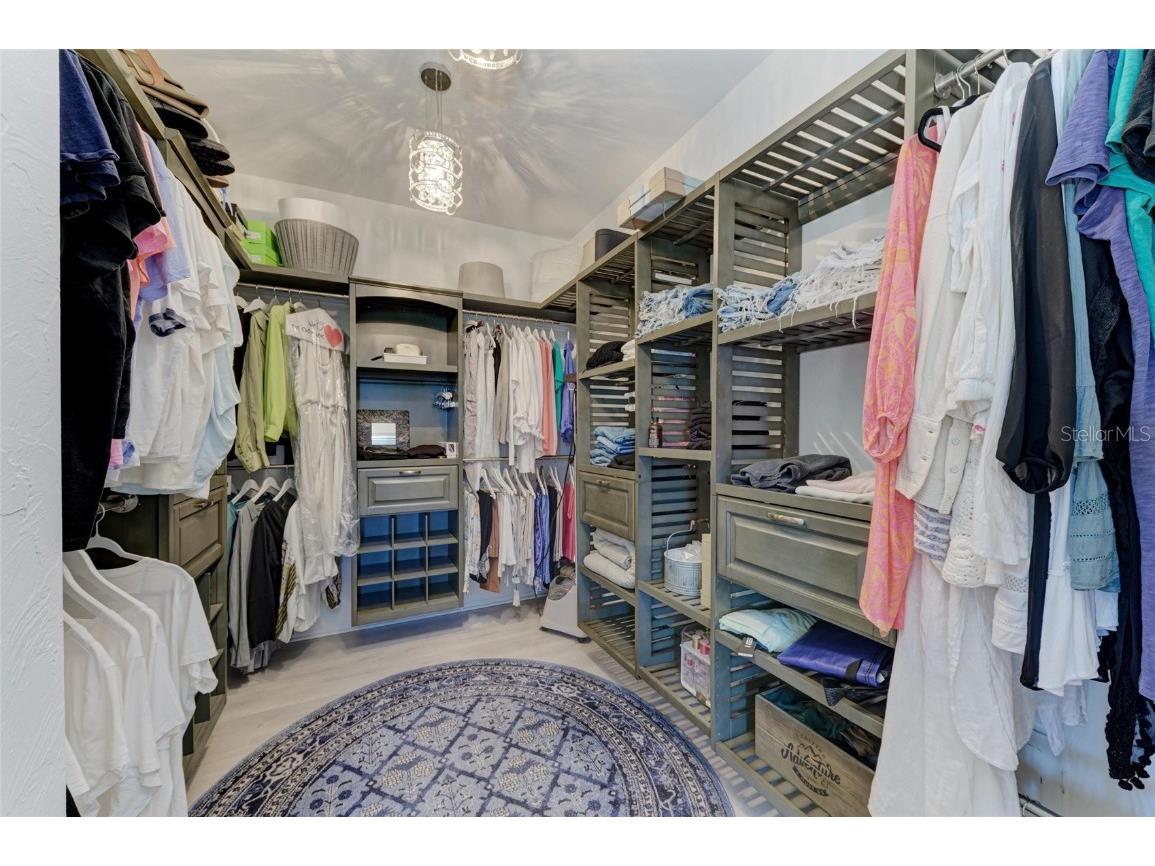 8963 Fishermens Bay Drive Sarasota FL 34231 A4654953 image94