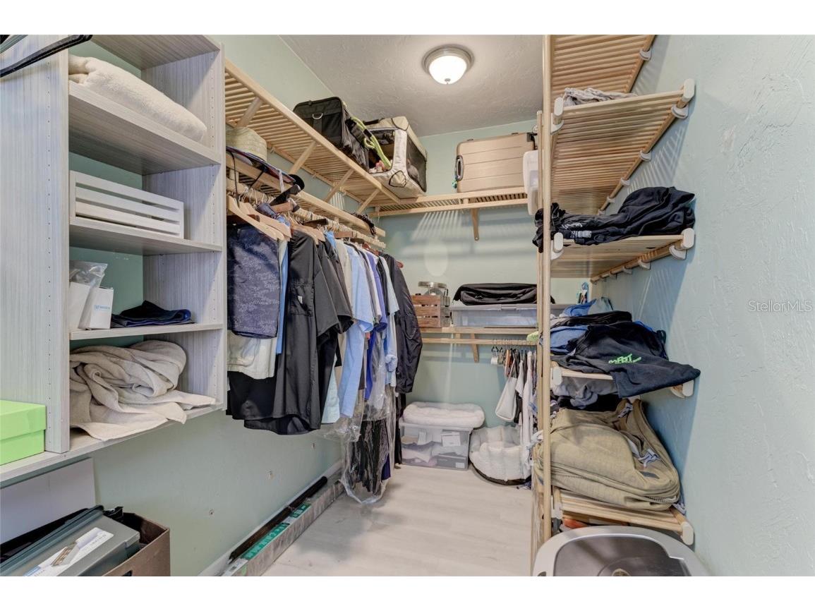 8963 Fishermens Bay Drive Sarasota FL 34231 A4654953 image95