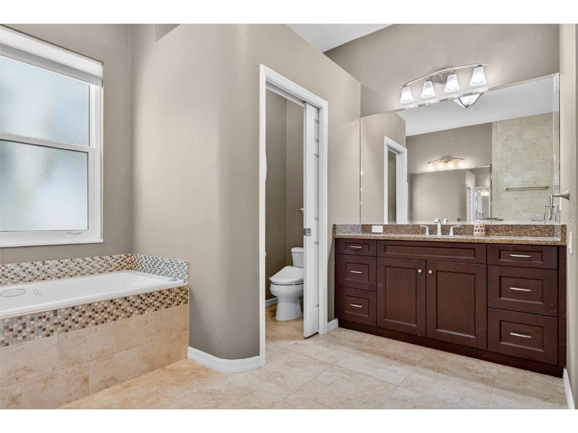 8965 Wildlife Loop Sarasota FL 34238 A4668398 image30