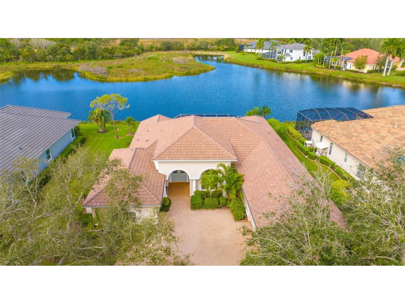 8967 Bloomfield Boulevard Sarasota FL 34238 A4591476 image1