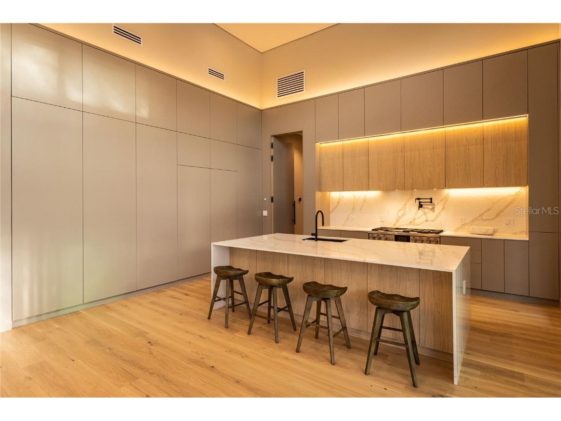 8968 Bay Cove Court Orlando FL 32819 O6351771 image16