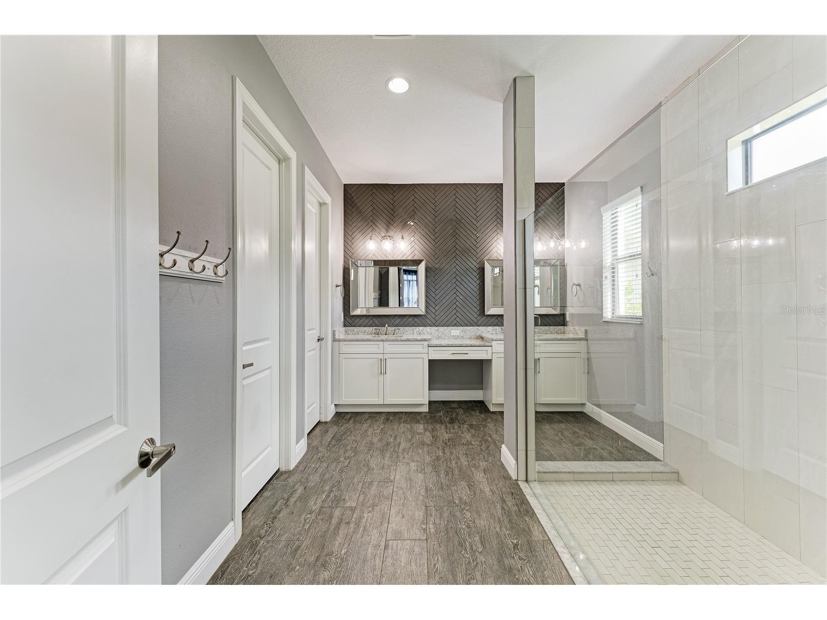 8969 Bernini Place Sarasota FL 34240 A4688095 image14