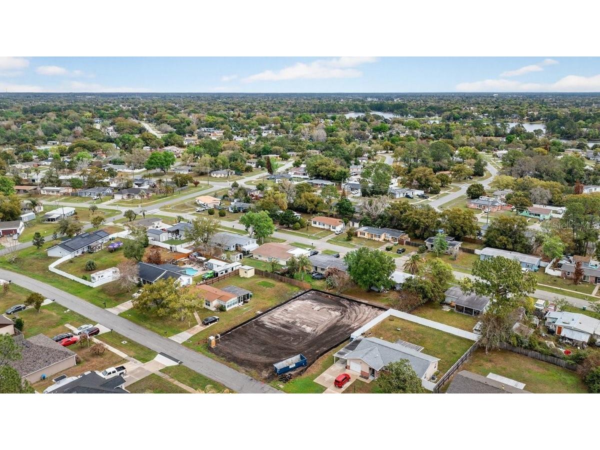 897 Picasso Avenue Deltona FL 32725 V4947878 image3