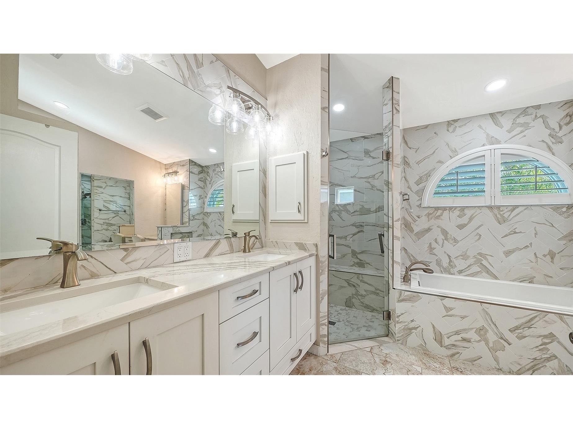 8972 Huntington Pointe Drive Sarasota FL 34238 A4680871 image14