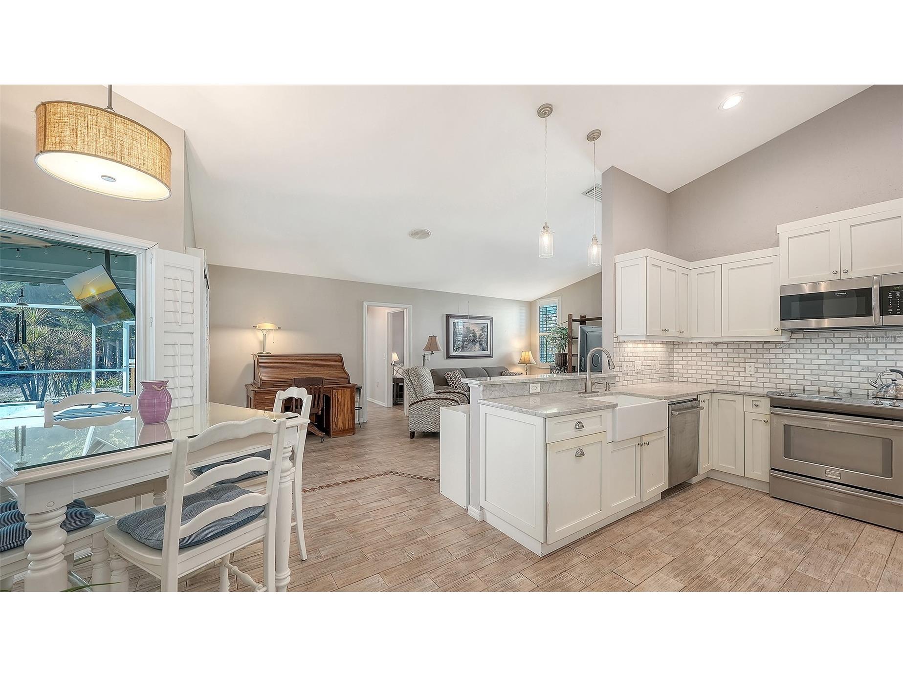 8972 Huntington Pointe Drive Sarasota FL 34238 A4680871 image9