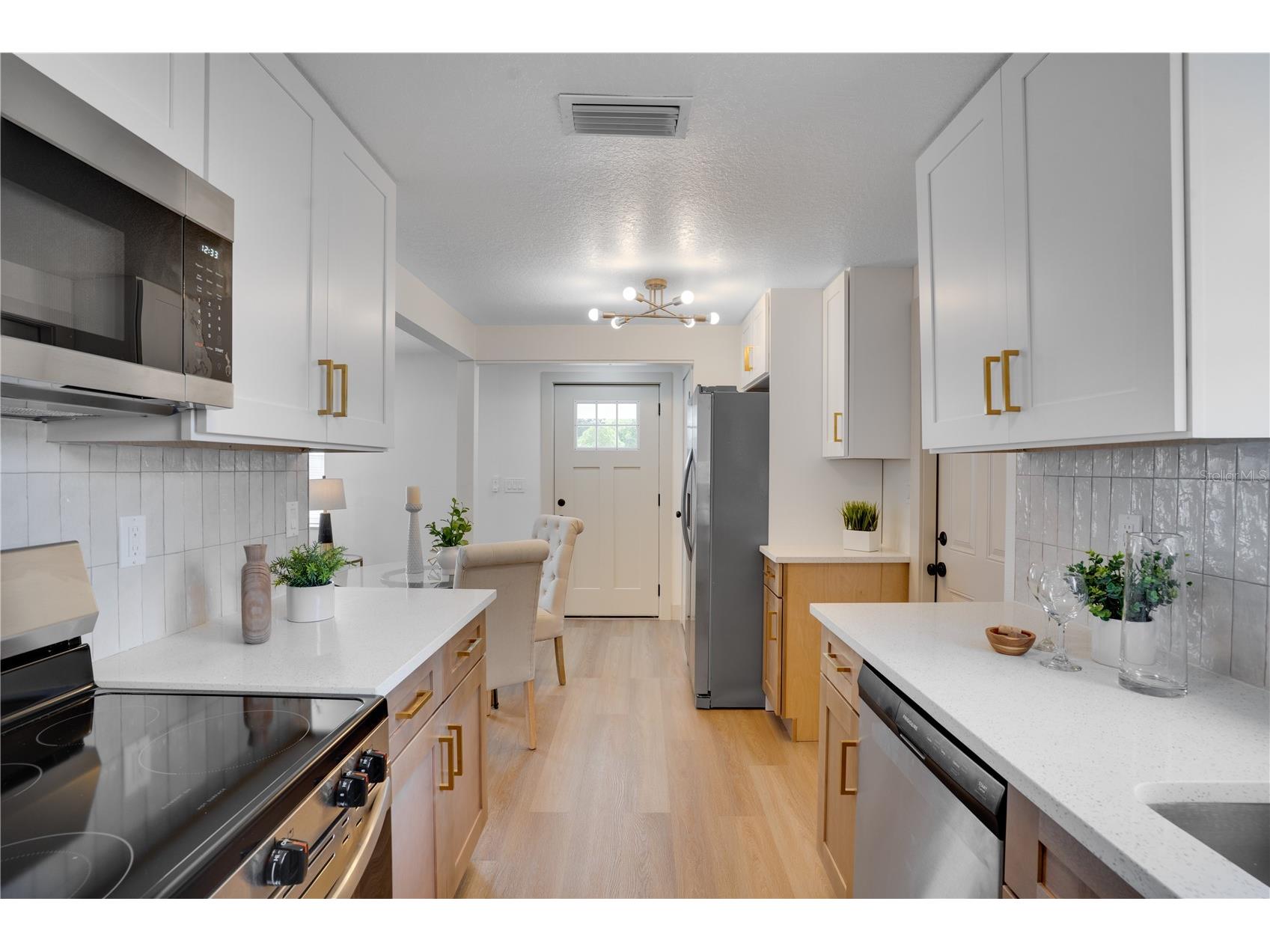 8974 91st Street Seminole FL 33777 TB8508361 image14