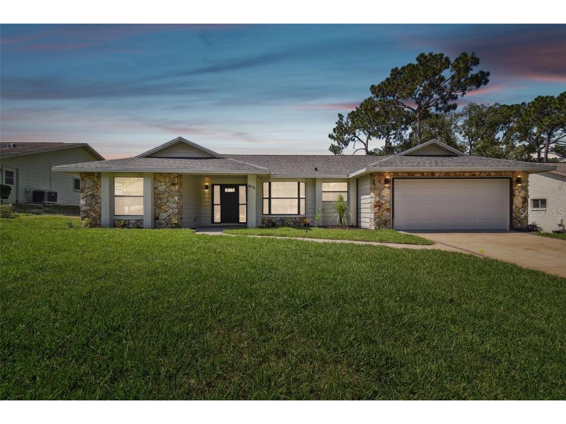 8976 Hernando Way Weeki Wachee FL 34613 T3457335 image1