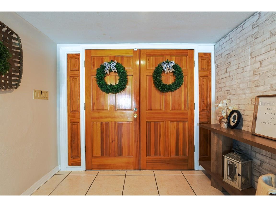 8976 Lake Drive New Port Richey FL 34654 TB8430996 image4