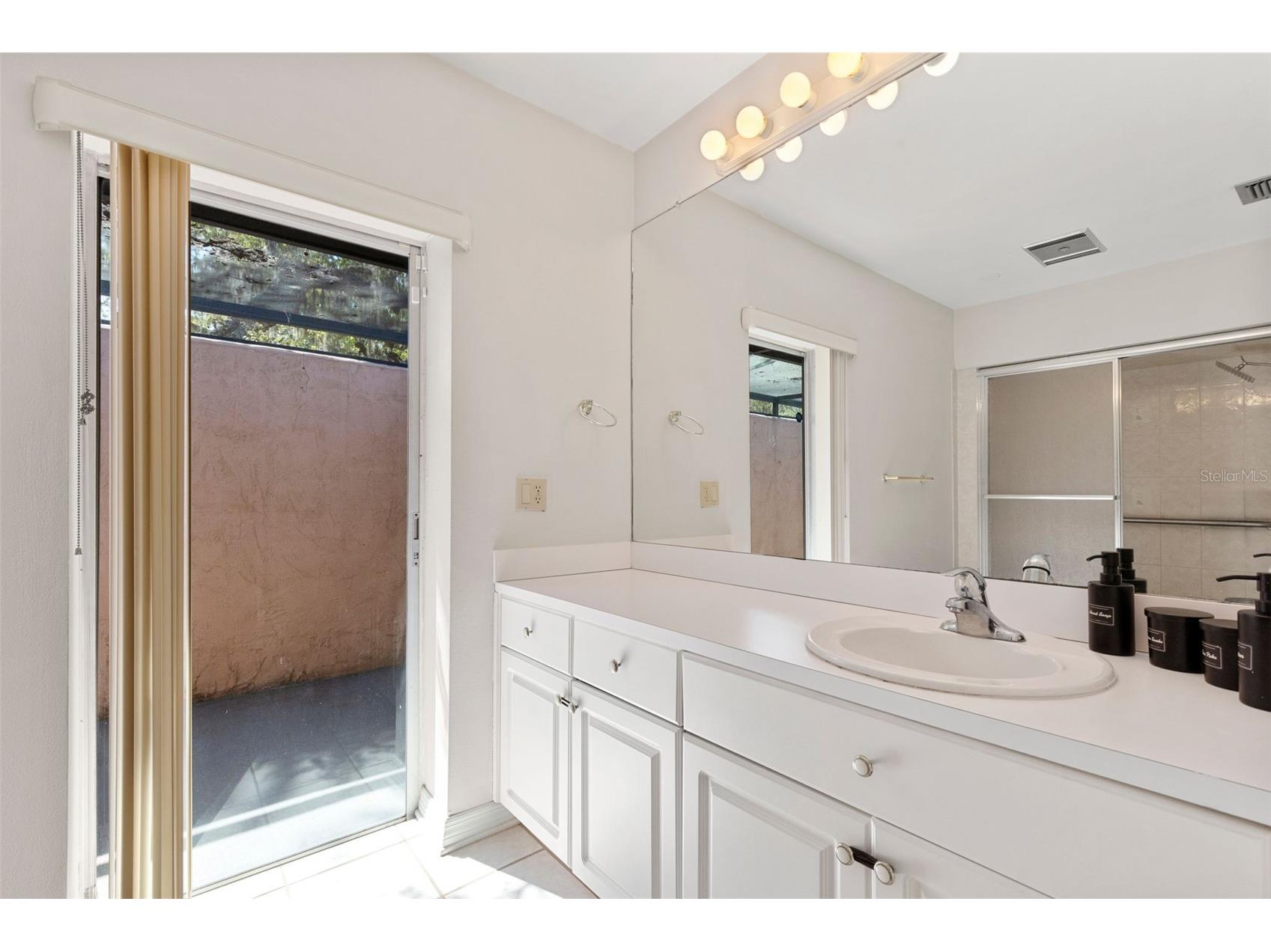 8976 Lake Drive New Port Richey FL 34654 W7885075 image11