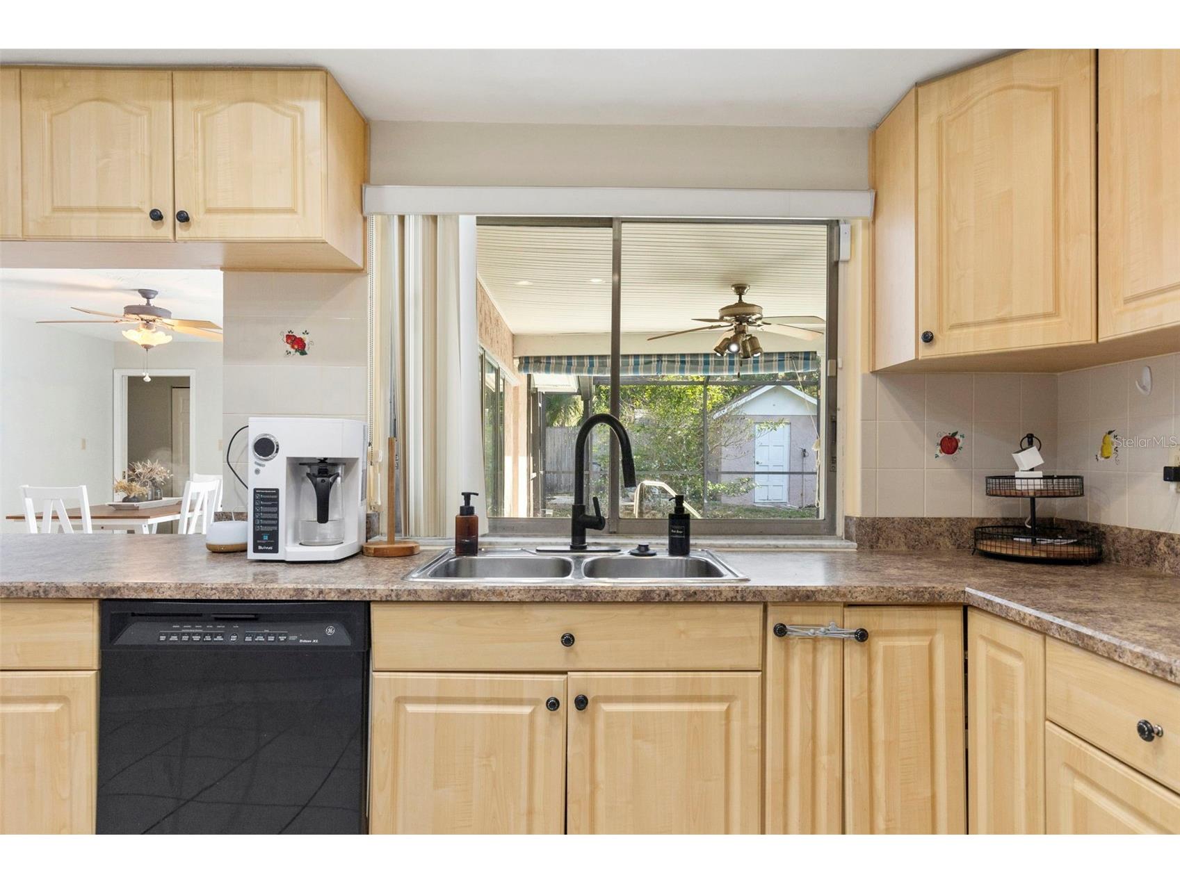 8976 Lake Drive New Port Richey FL 34654 W7885075 image16