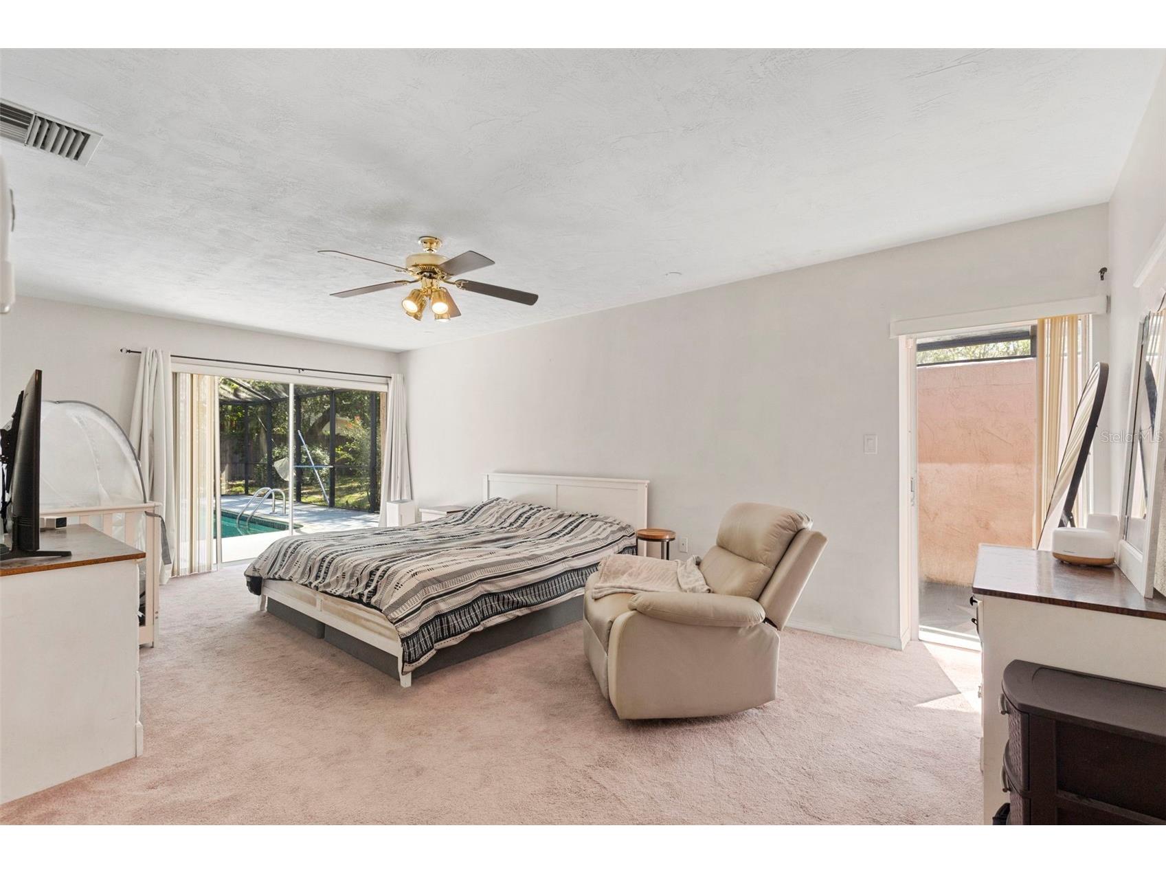 8976 Lake Drive New Port Richey FL 34654 W7885075 image9