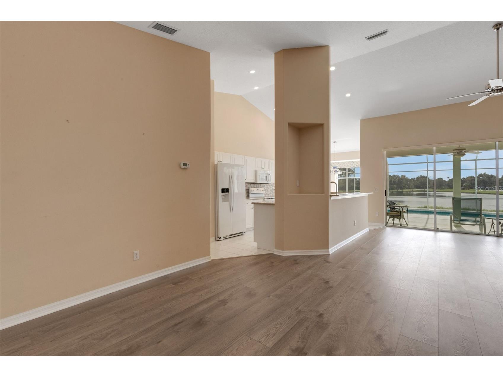 8976 Whitemarsh Avenue Sarasota FL 34238 A4689216 image17
