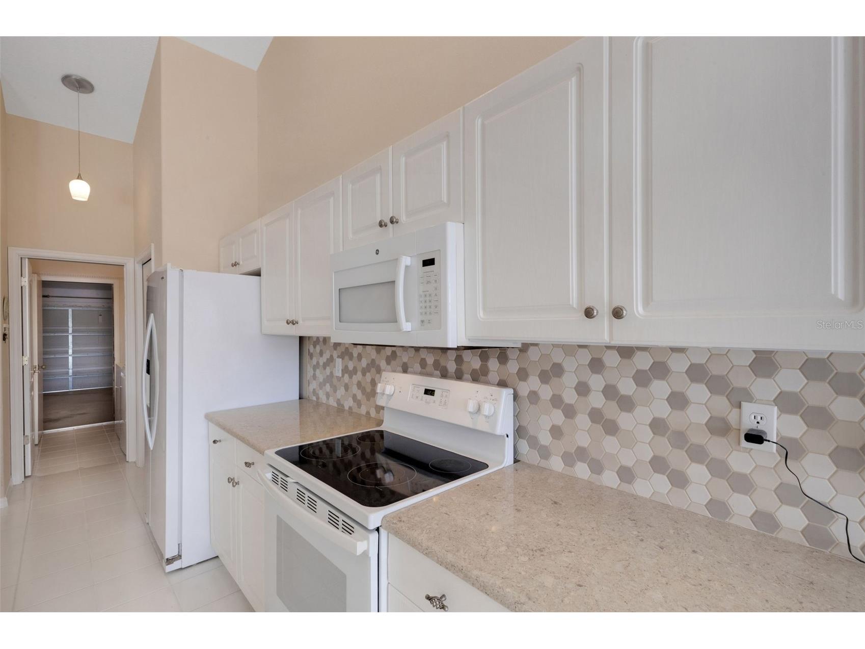 8976 Whitemarsh Avenue Sarasota FL 34238 A4689216 image24