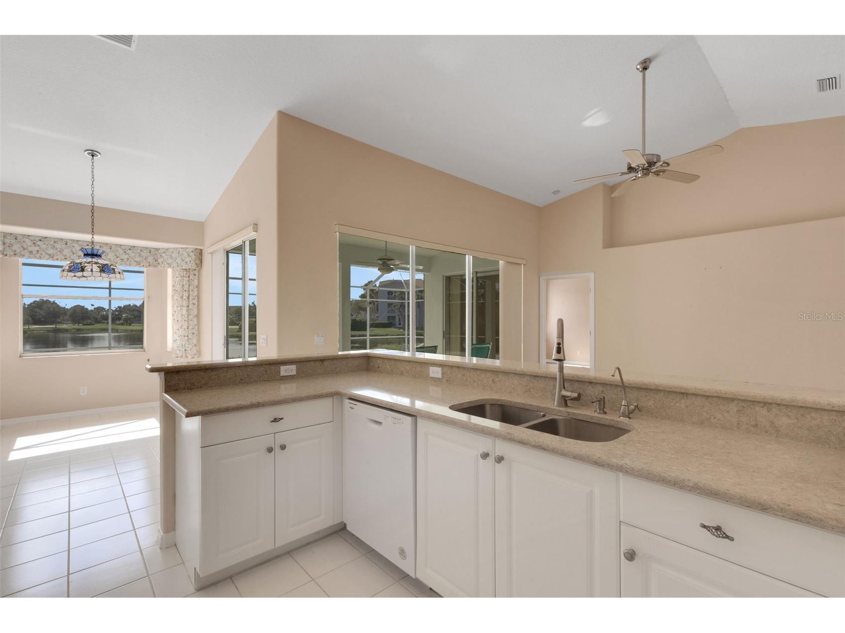 8976 Whitemarsh Avenue Sarasota FL 34238 A4689216 image26