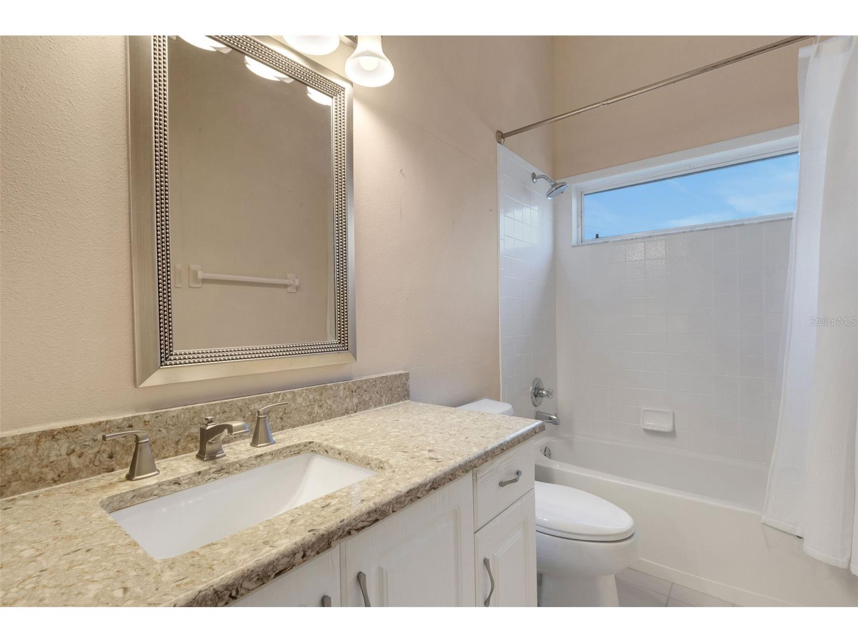 8976 Whitemarsh Avenue Sarasota FL 34238 A4689216 image40
