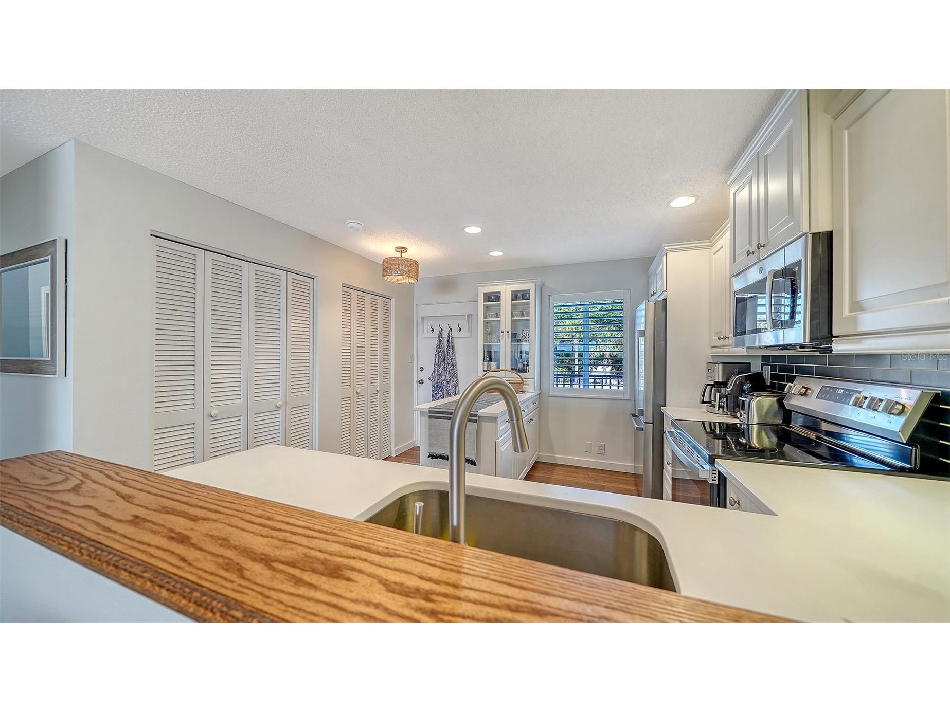 8977 Midnight Pass Road #222 Sarasota FL 34242 - LITTLE SARASOTA BAY ICW A4676582 image21