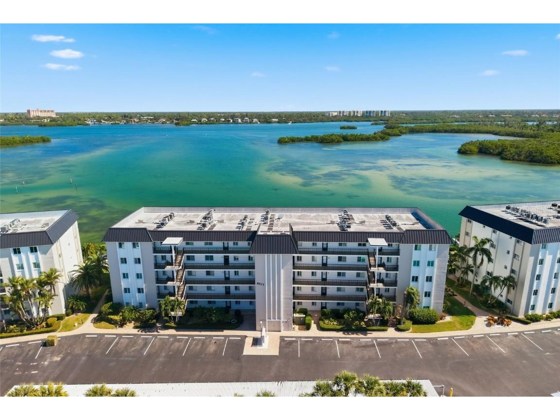 8977 Midnight Pass Road #223 Sarasota FL 34242 - SARASOTA BAY A4671098 image2