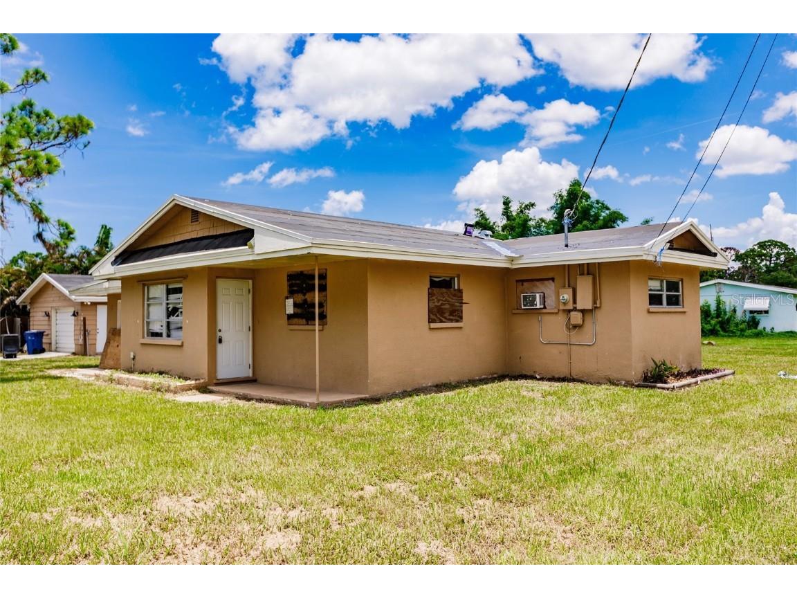 898 Pine Street Englewood FL 34223 C7478331 image1